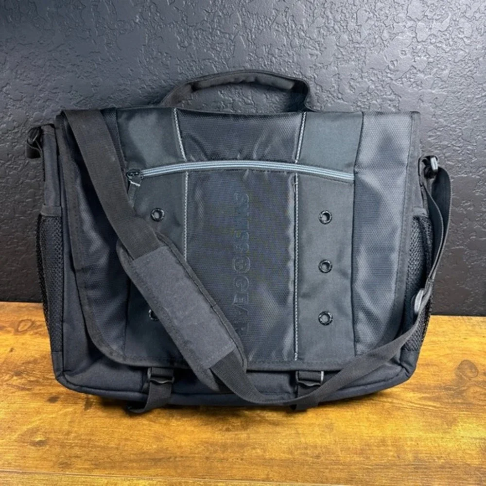 SwissGear Wenger Black Polyester Laptop Messenger Bag Mens Womens OS